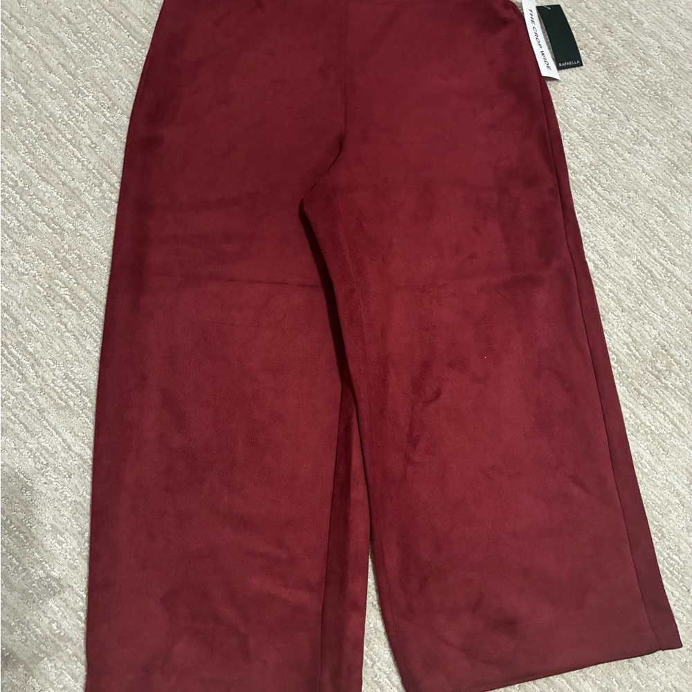 Women Rafaella Wide-Leg crop pants Cabernet color very soft new size 12